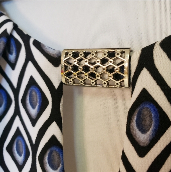 WHBM | Keyhole Front Sleeveless Ruched Pattern Blouse - Size M - Picture 4 of 6